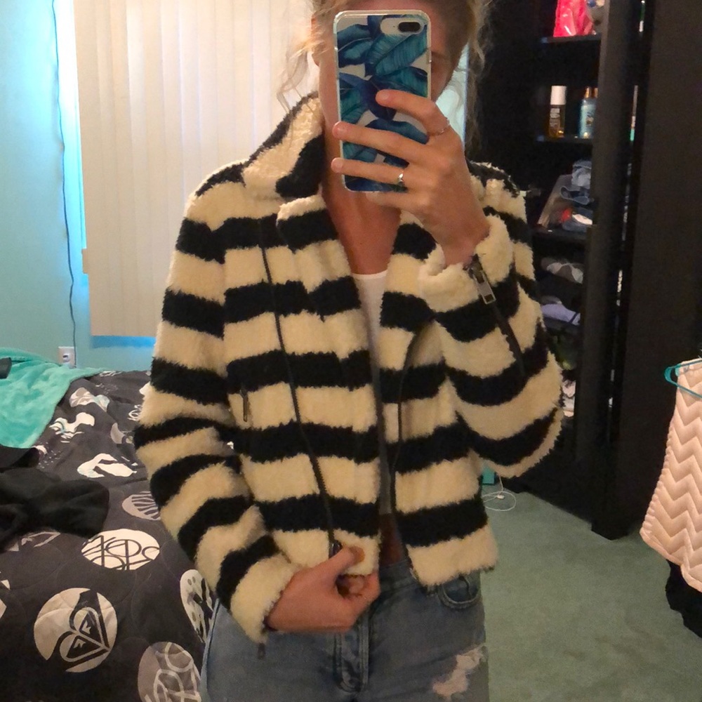 AMUSE SOCIETY JACKET
